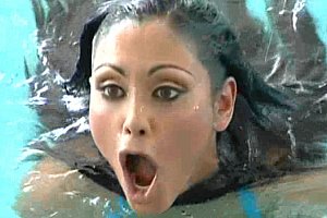 上原亚衣无码 Porn